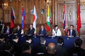 ອັດກອງ​ປະຊຸມ​ສຸດ​ຍອດ​ແມ່​ຂອງ-​ຍີ່ປຸ່ນ